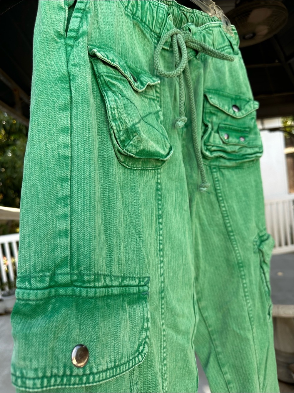 FREE PEOPLE AMAZON TAHITI CARGO PANTS SIZE SMALL!! EXCELLENT CONDITION!! - Picture 6 of 8